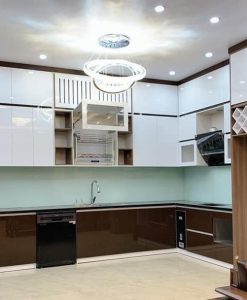 TBA066-TỦ BẾP NHỰA ĐẶC CÁNH PHỦ ACRYLIC NHÀ CHỊ HOA/YÊN MÔ/NINH BÌNH.