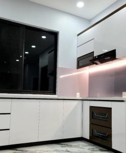 TBV069-Tủ bếp chữ L nhựa cao cấp Vincoplast tủ bếp nhà Chú Hùng yên Khánh Ninh Bình.