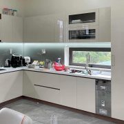 tu bep acrylic mau AC102.