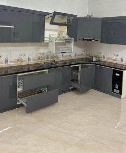 TBA109-Mẫu tủ bếp đẹp tại Ninh Bình 2023 nhựa đặc cánh phủ Acrylic.