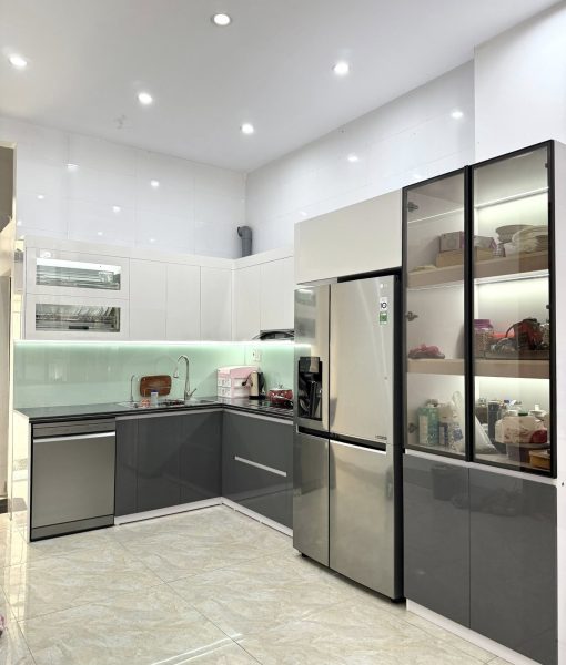 tu bep Acrylic 12.8. tu bep Acrylic 12.8.